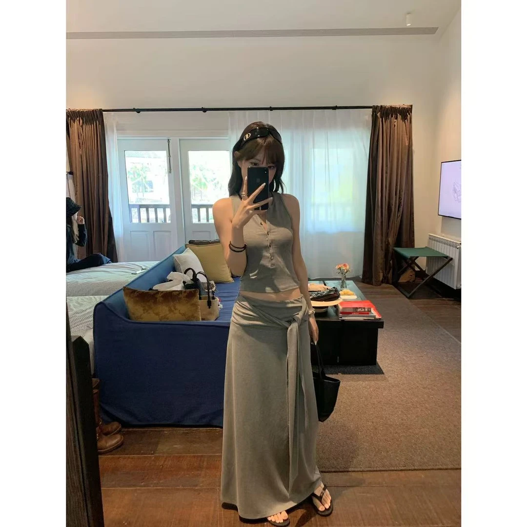 8891吉隆坡假期~肉丝穿搭纸片人绑带半身裙