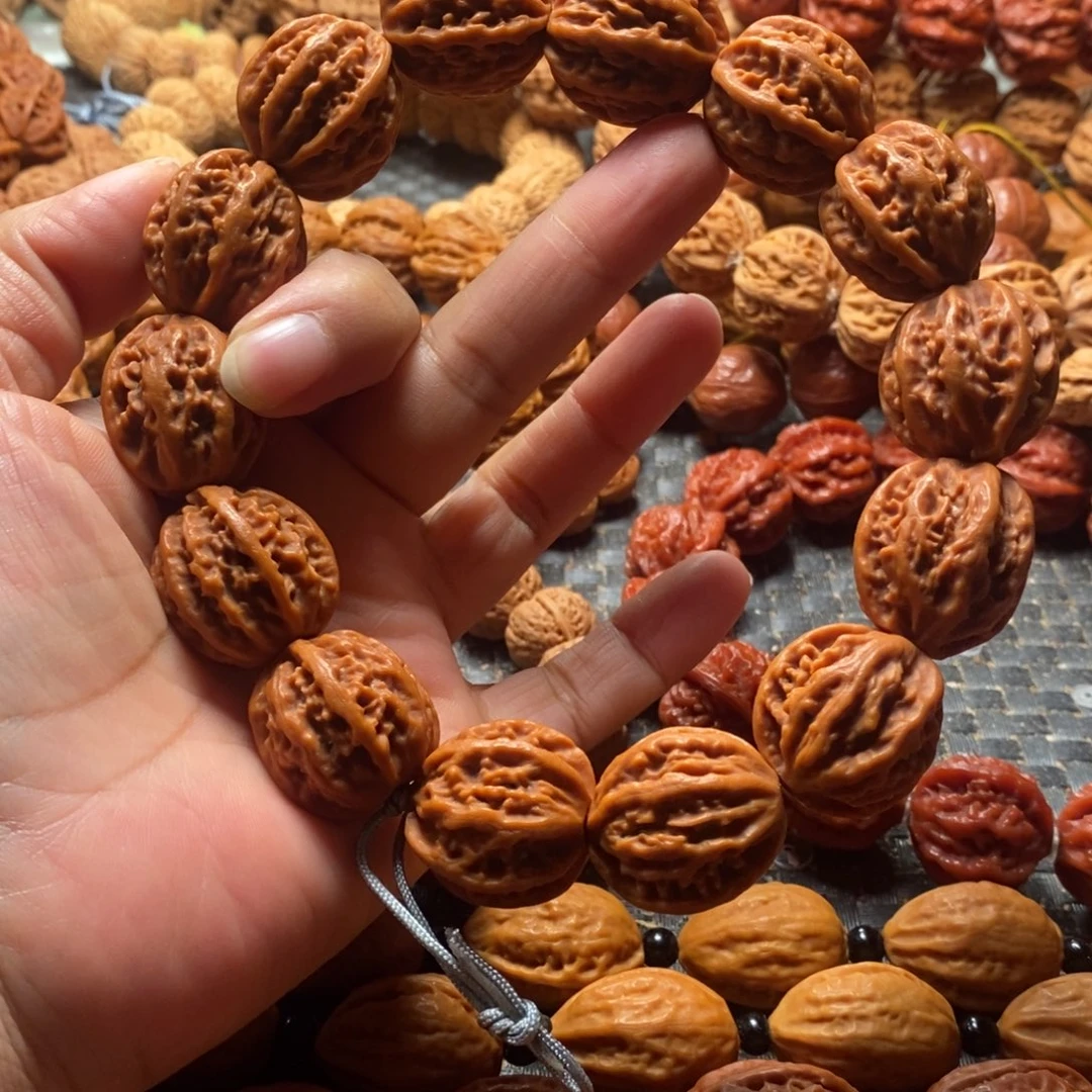 文玩核桃吊坠京八棱