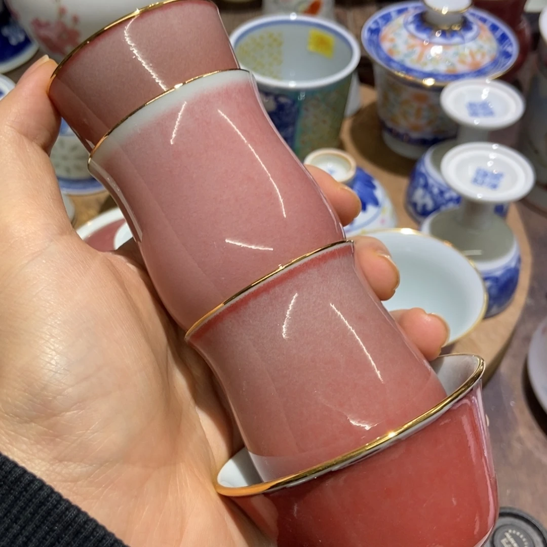 一***边陶瓷艺术品的制作