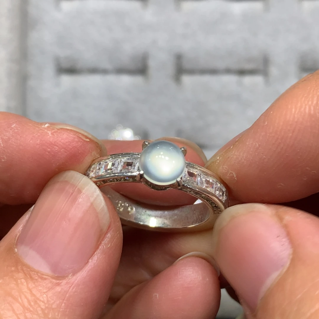 定制翡翠未镶嵌买断不退