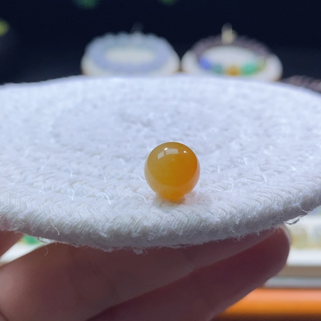 颈饰未镶嵌翡翠冰黄红翡卡10+