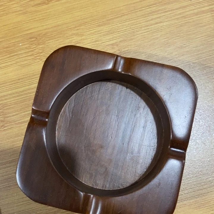 烟灰缸烟灰缸烟灰缸