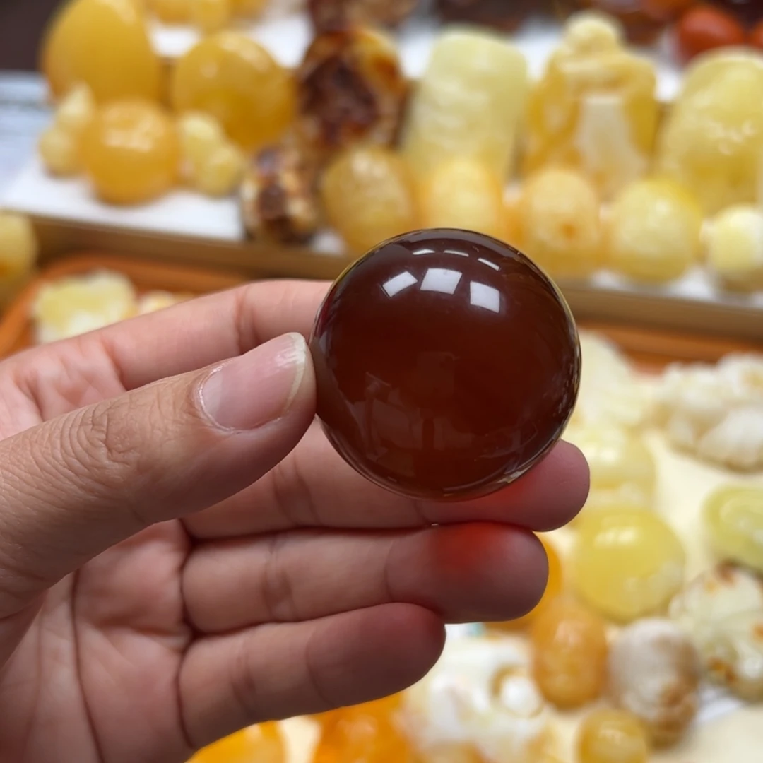 琥珀未镶嵌珠宝奇石