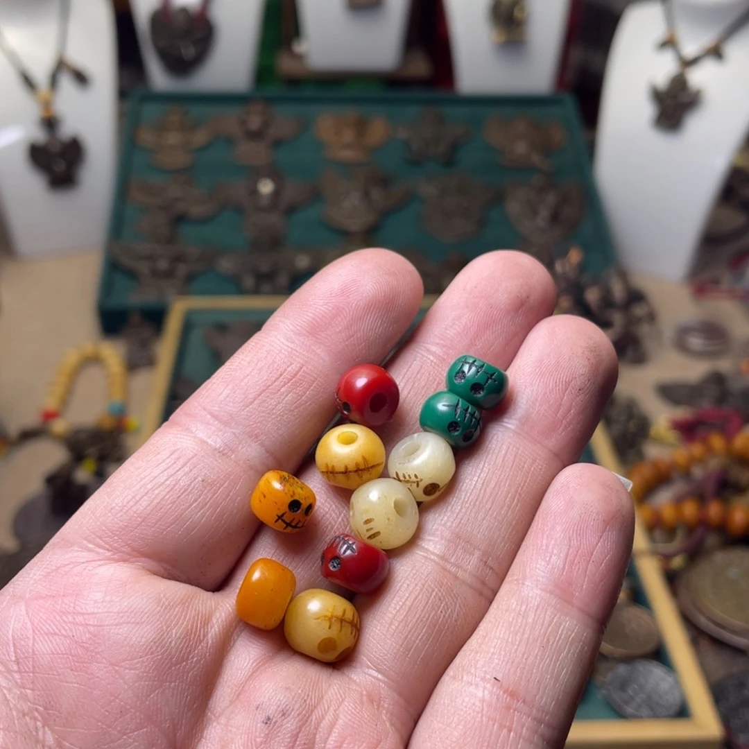 藏传配串小元素十件