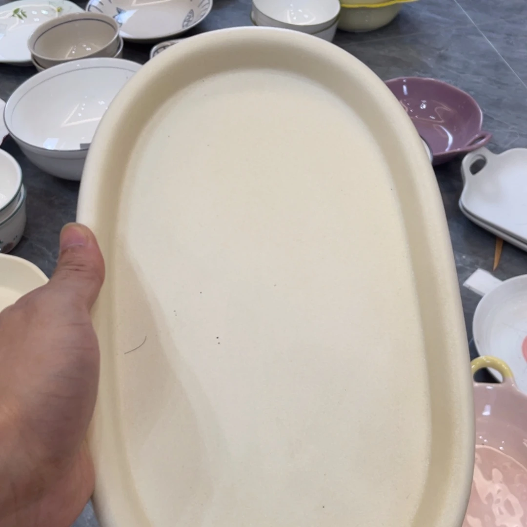 陶瓷微瑕餐具介意勿拍，满18飞！