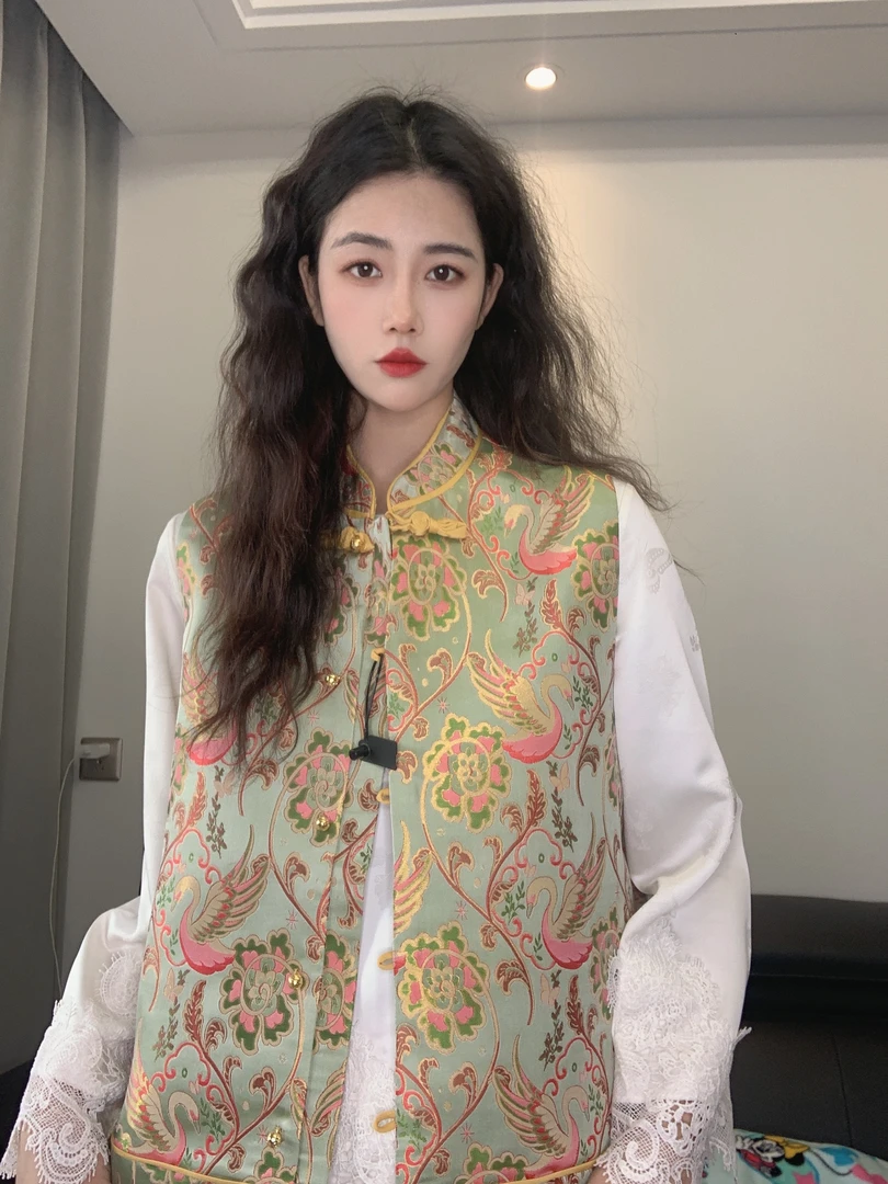九月    天鹅湖   新款新中式织锦显瘦国风气质马甲中国风