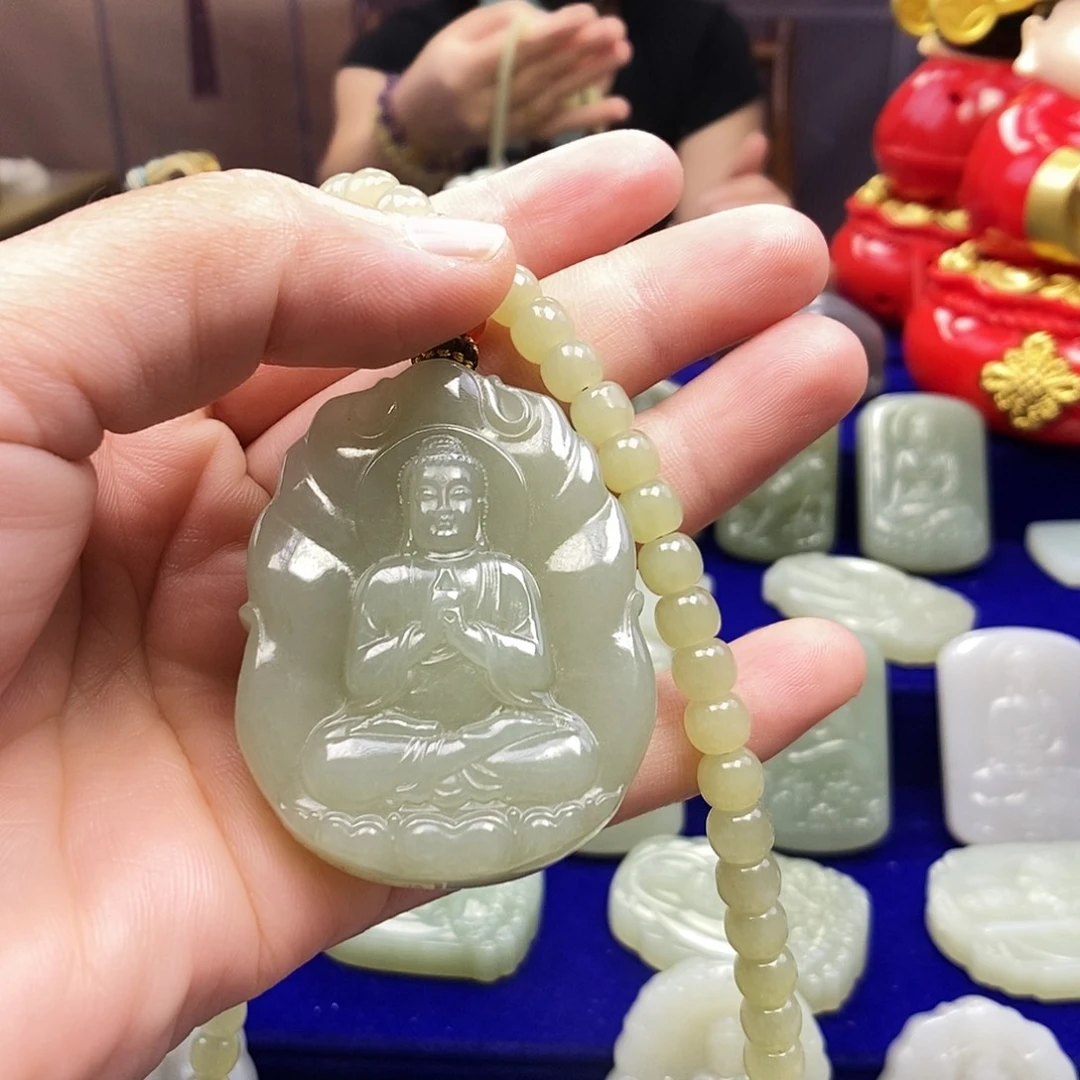 和田玉未镶嵌颈饰神**茫