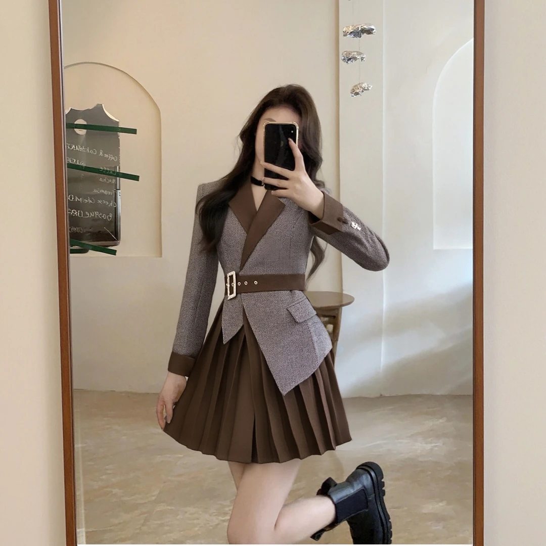 A【有里布】【送腰带】2025秋季撞色西装领不规则长袖连衣裙女JT0039