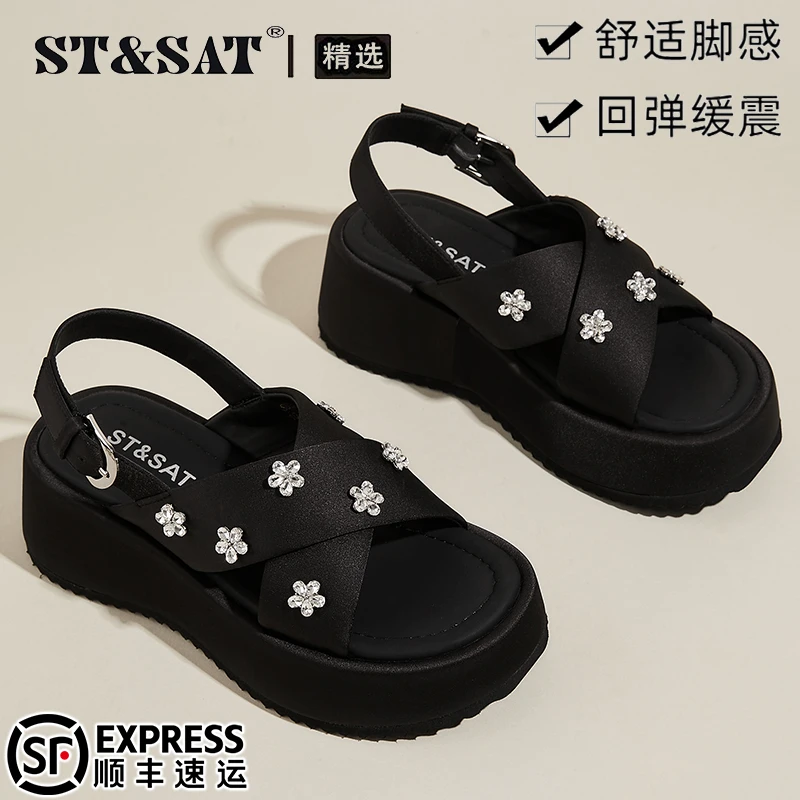 星期六舒适增高罗马凉鞋女鞋2025秋季软底沙滩鞋海边度假水钻凉鞋