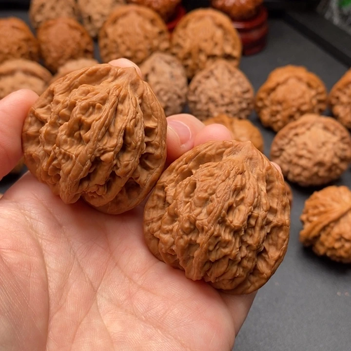 _***彬文玩核桃把件41尺虎头