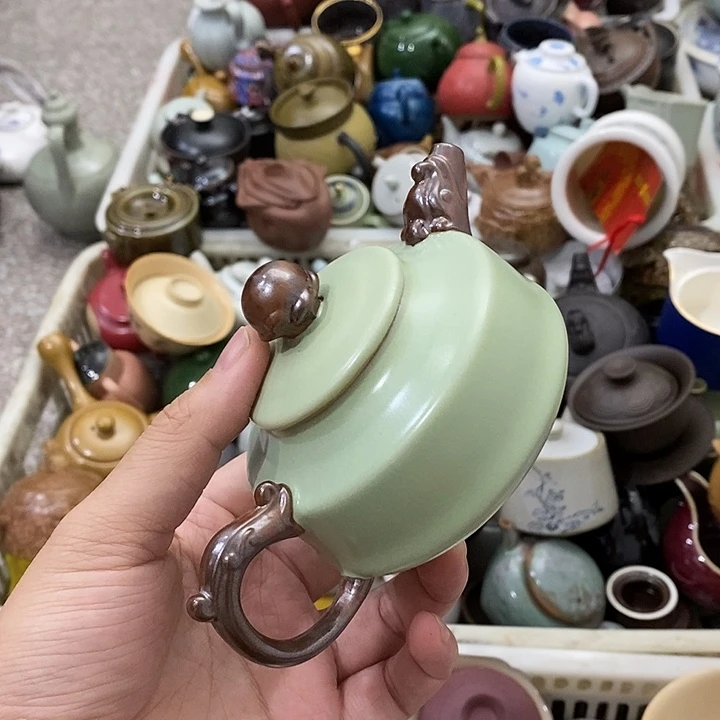 陶瓷艺术品及陶瓷壶