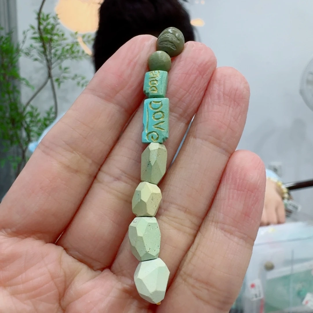 未镶嵌绿松石珠宝奇石