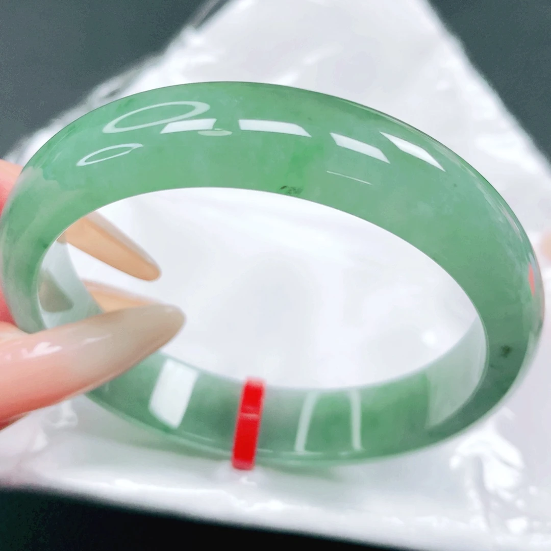 翡翠未镶嵌手镯58