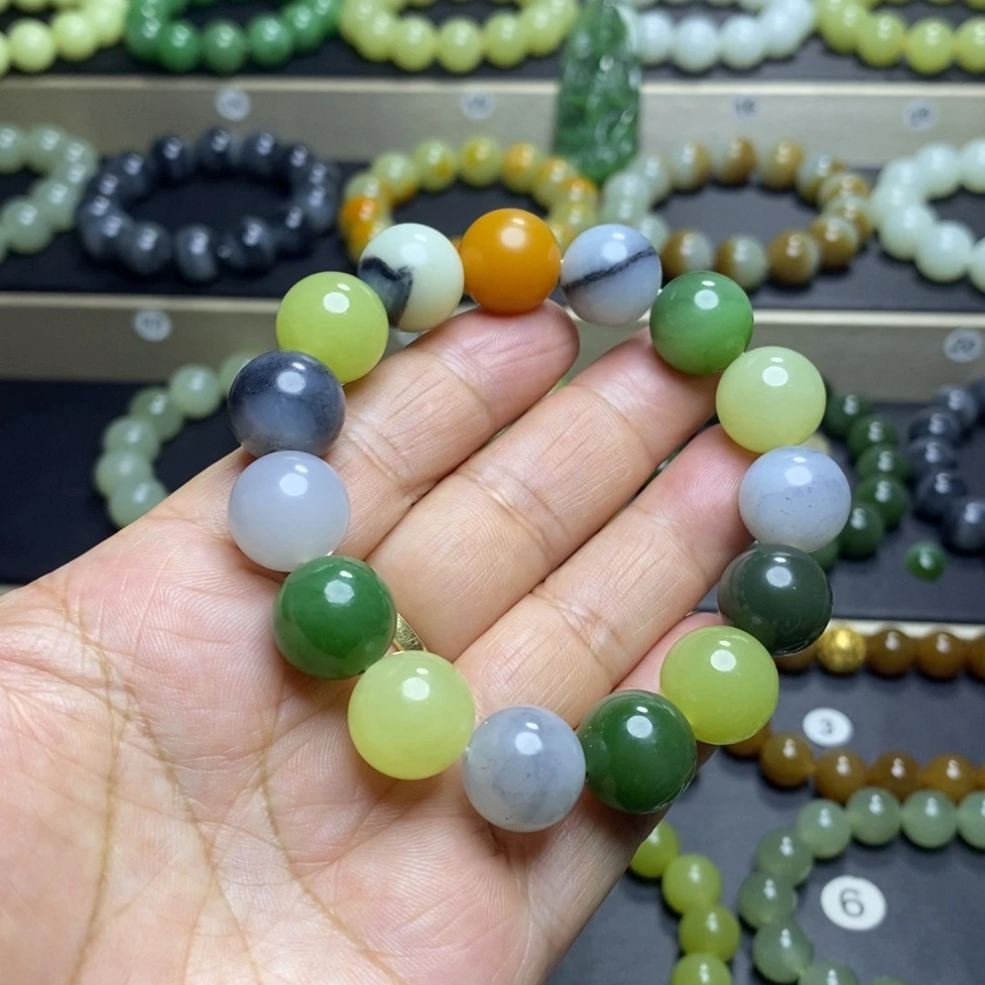 和田玉未镶嵌手串