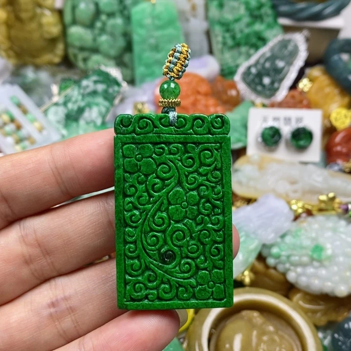 翡翠吊坠(不含链)未镶嵌轻**扬