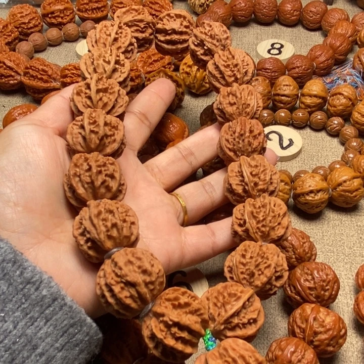 文玩核桃吊坠白茬龙脊手持