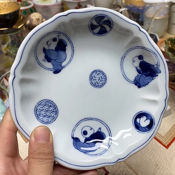 茶壶紫砂杯子的味道就好像你喝着啤酒