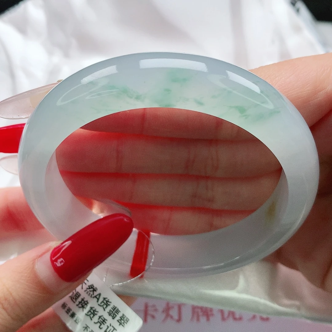 翡翠未镶嵌手镯57圈
