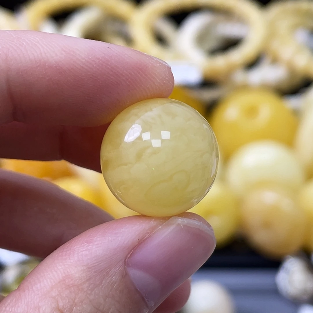 蜜蜡未镶嵌珠宝奇石扬***航17.1mm白蜜妖花 瑕