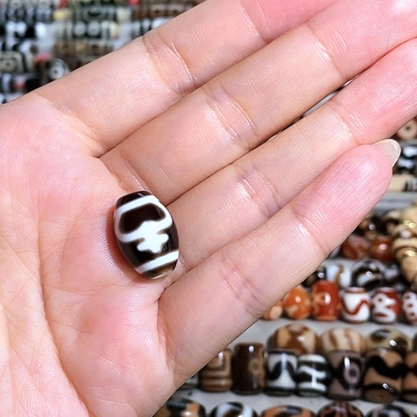 【闪购商品】玛瑙/玉髓颈饰未镶嵌西****朱