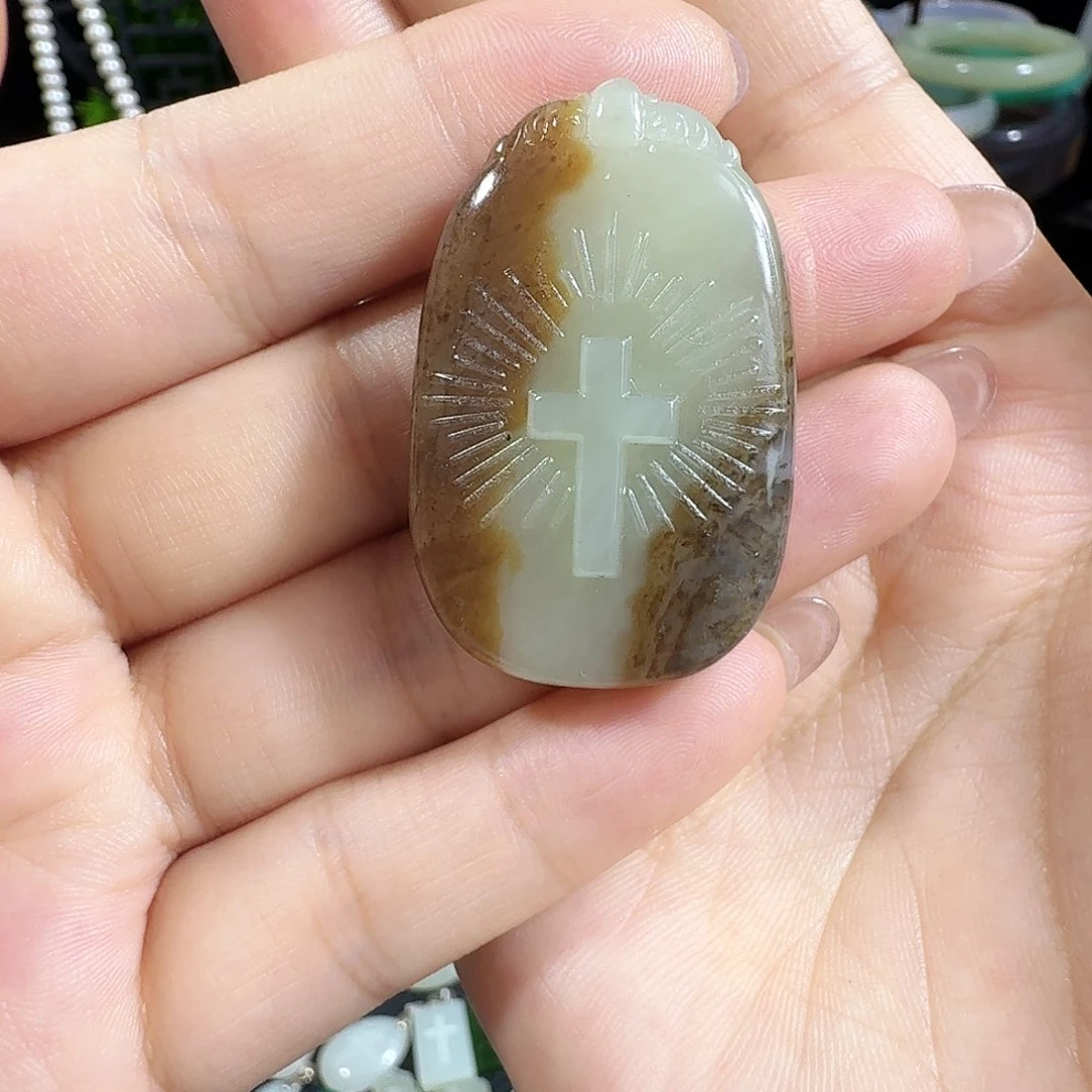 颈饰未镶嵌和田玉