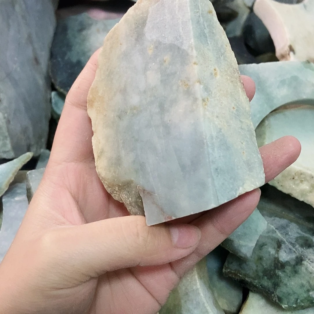 翡翠未镶嵌颈饰天然翡翠