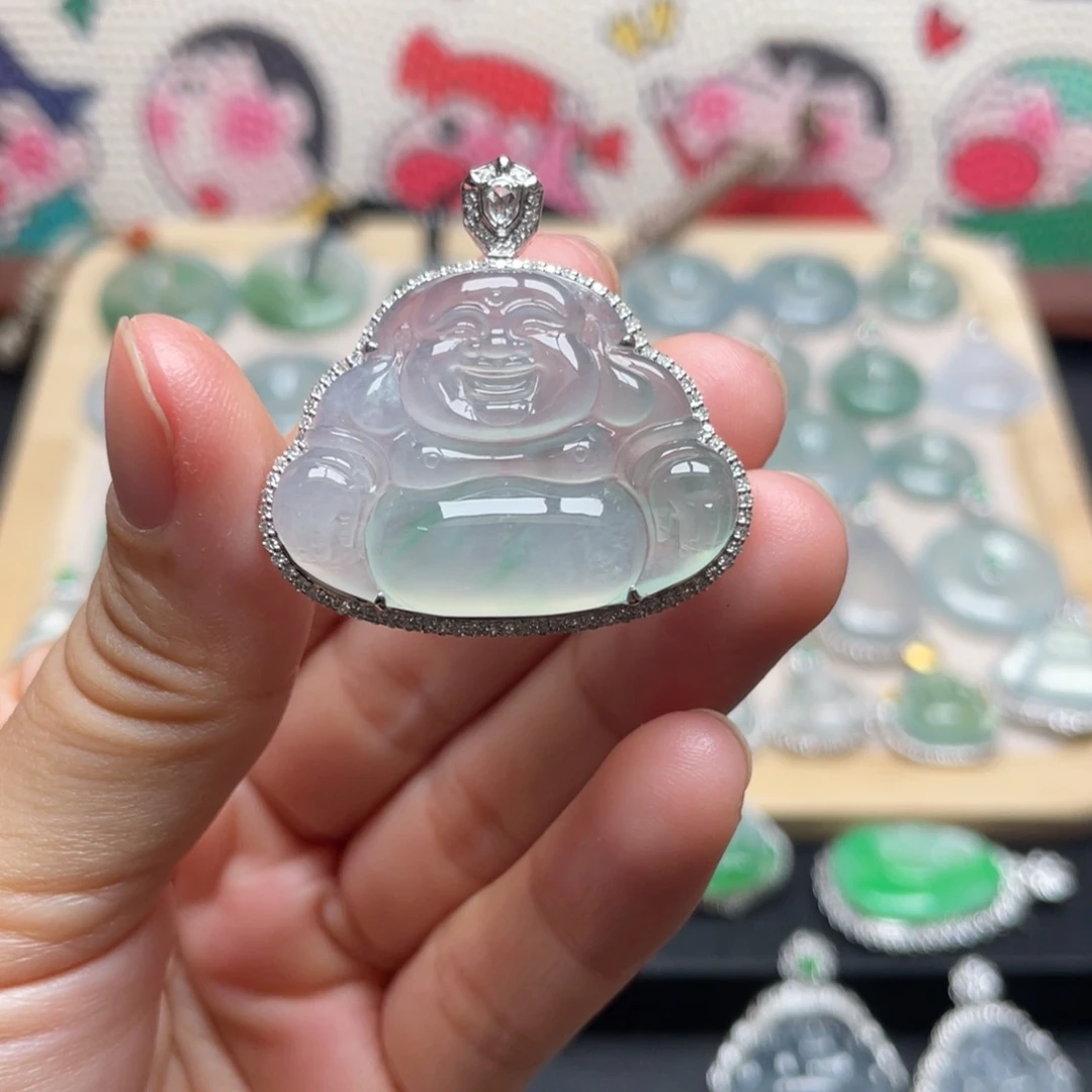 颈饰18K金镶嵌翡翠佛公