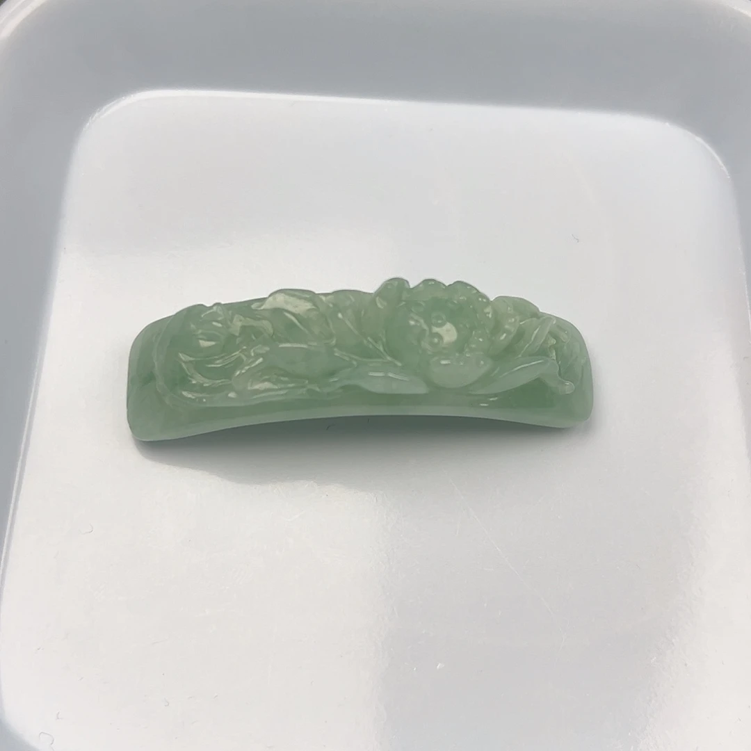 翡翠未镶嵌手链放漏手牌