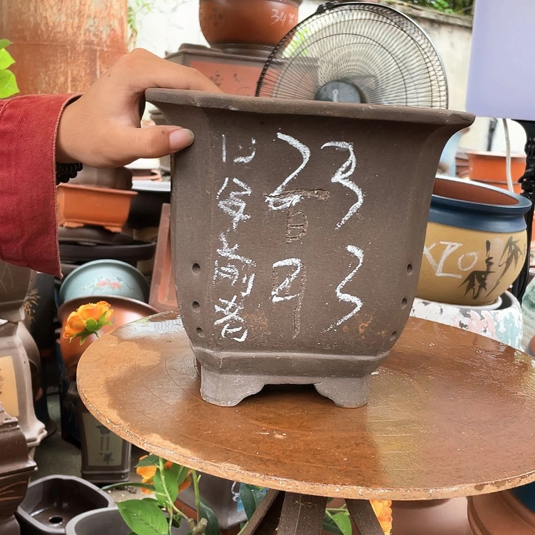 宜兴紫砂花盆23切角四方