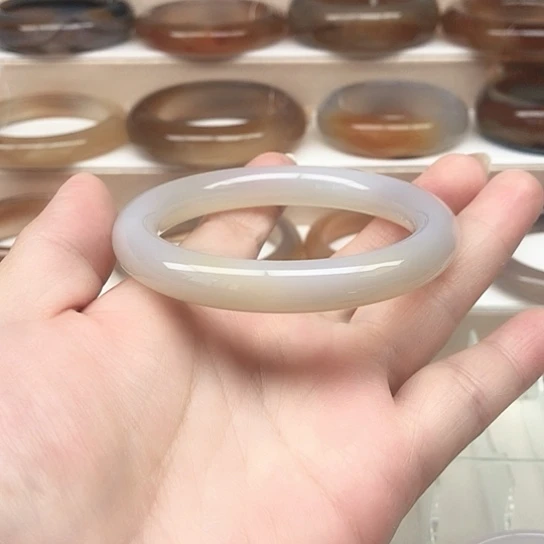 玛瑙/玉髓未镶嵌手镯