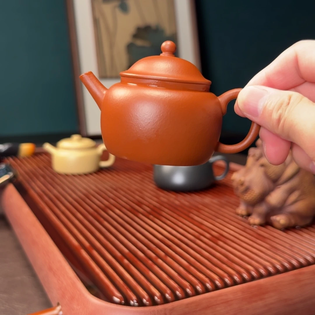 邓***生紫砂茶壶发祥笠帽 生砂生料朱泥 120cc