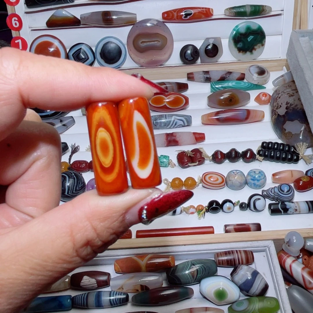 玛瑙/玉髓颈饰未镶嵌许*峰