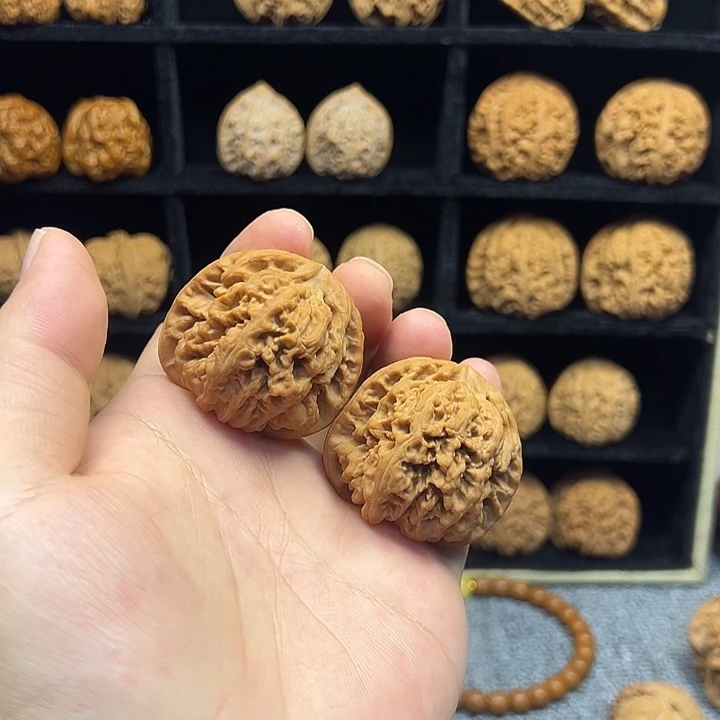 吊坠文玩核桃大粗筋