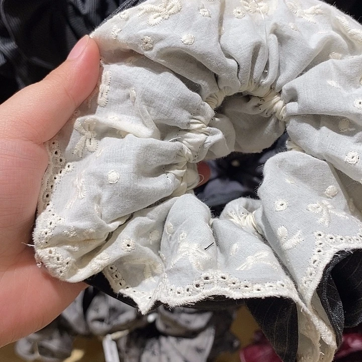布艺非金属花边小蛮腰