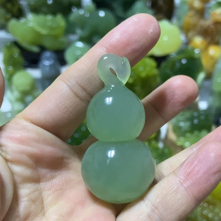 【闪购商品】未镶嵌蛇纹石玉把件
