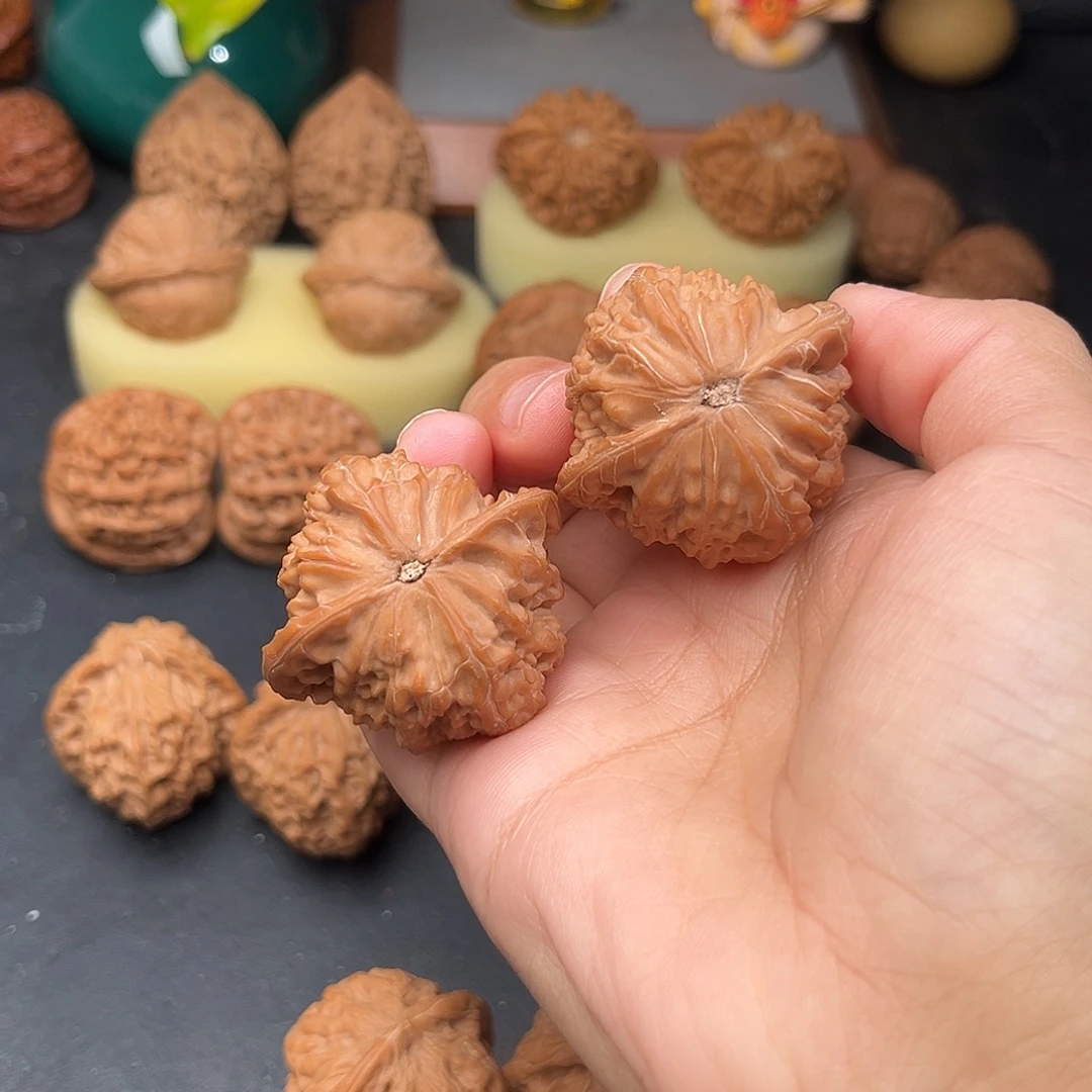 星***空把件文玩核桃磨盘全品39-