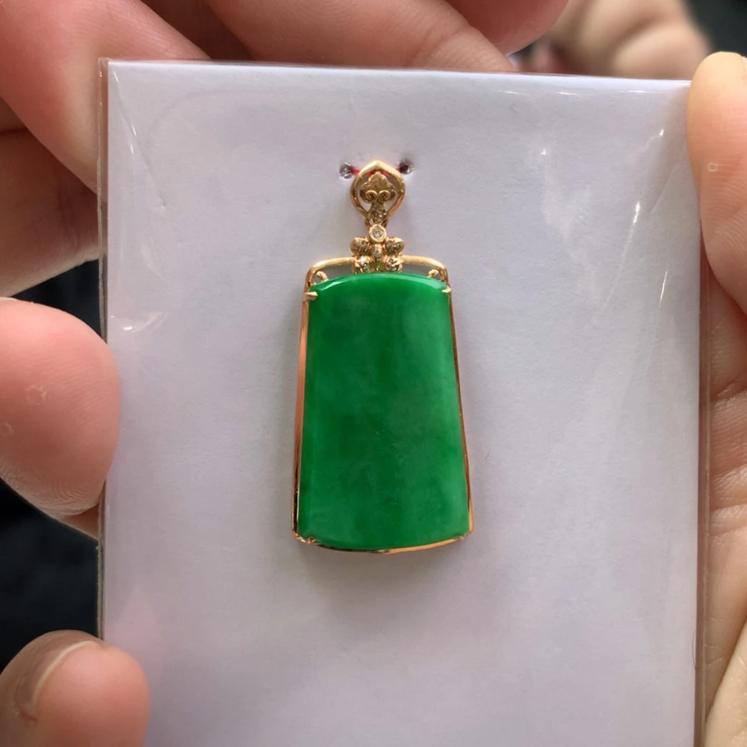 【闪购商品】翡翠颈饰18K金镶嵌酒****）翡翠首饰