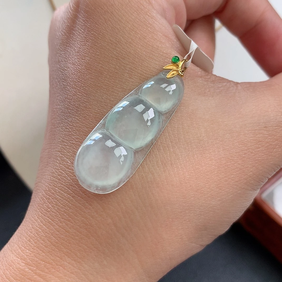 翡翠未镶嵌颈饰08756688807805