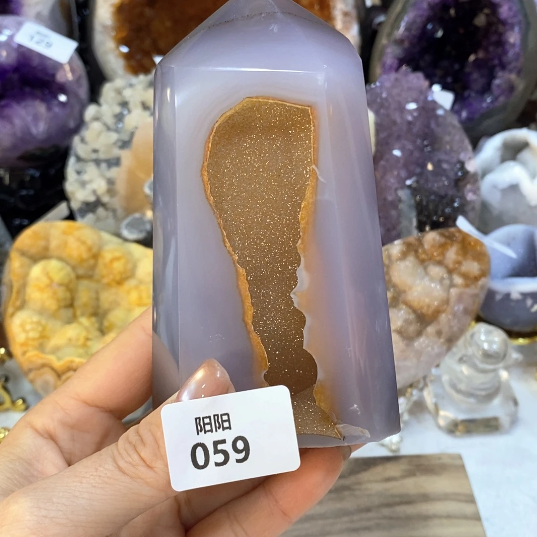 般***提未镶嵌大型摆件（非配饰）水晶