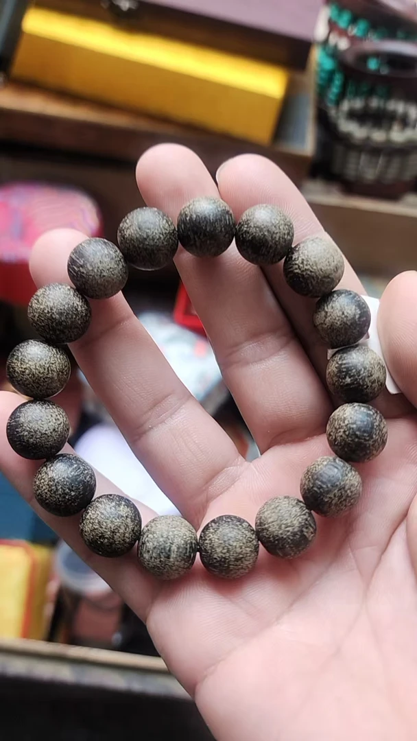 【闪购商品】G18越南沉香木串12mm