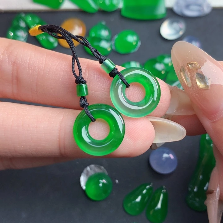 翡翠裸石12.68/3.10