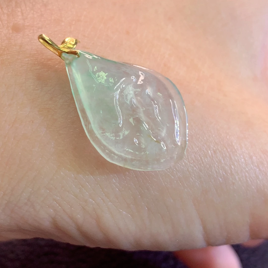 翡翠22K金镶嵌颈饰翡翠