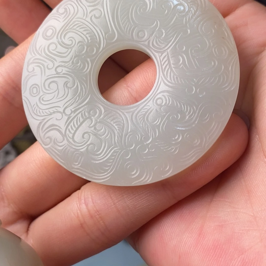 和田玉颈饰未镶嵌墨*轩