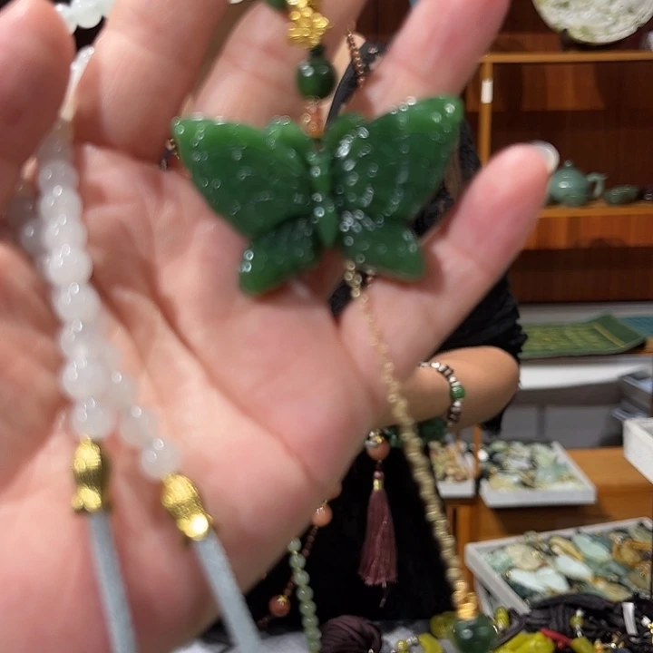 未镶嵌岫玉毛衣链