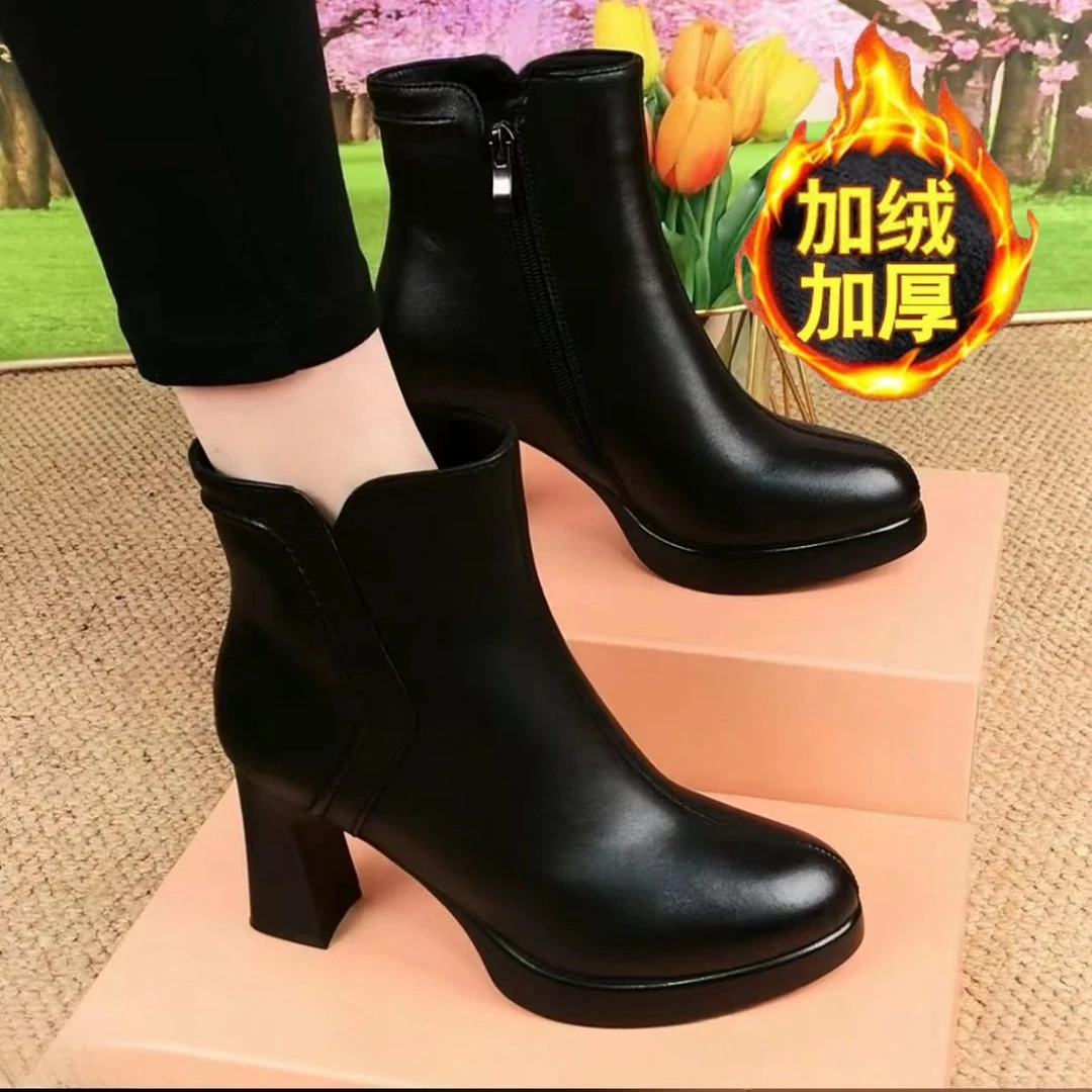 【万达撤柜】粗跟短靴女马丁靴短筒黑色英伦风新款秋冬季加绒靴子