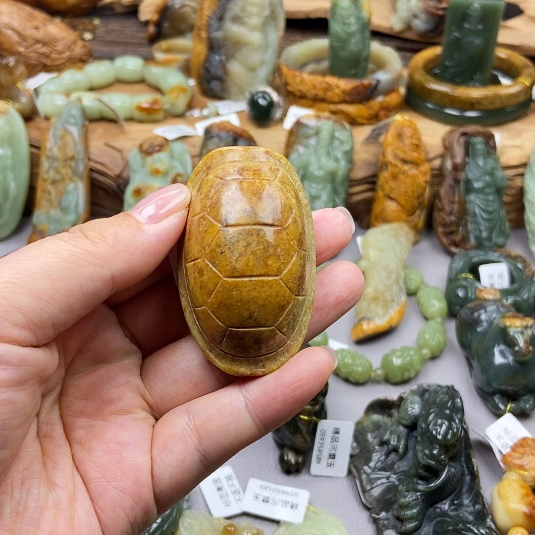 岫岩河磨玉（透闪石质玉）未镶嵌珠宝奇石