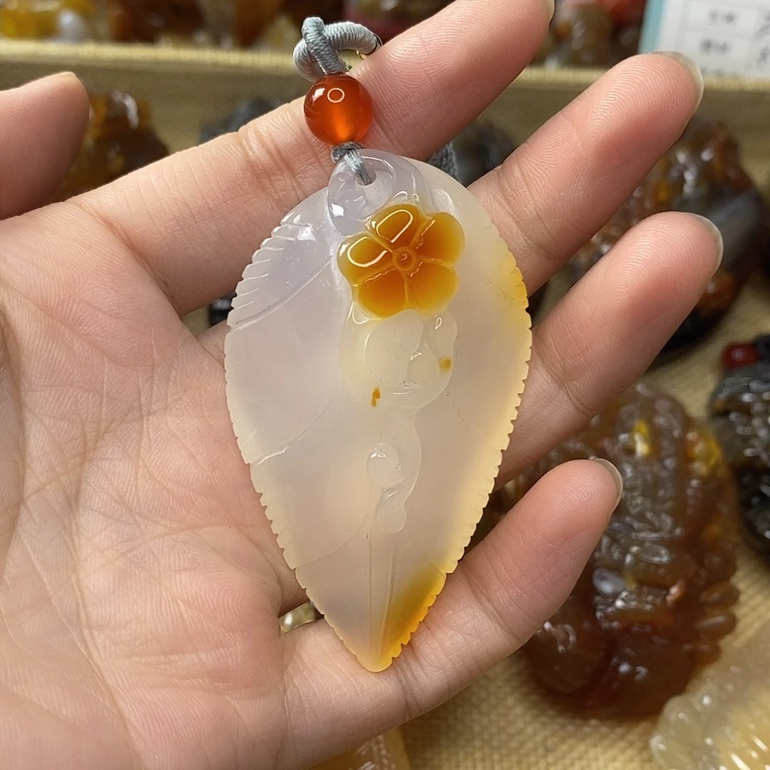 玛瑙/玉髓未镶嵌吊坠