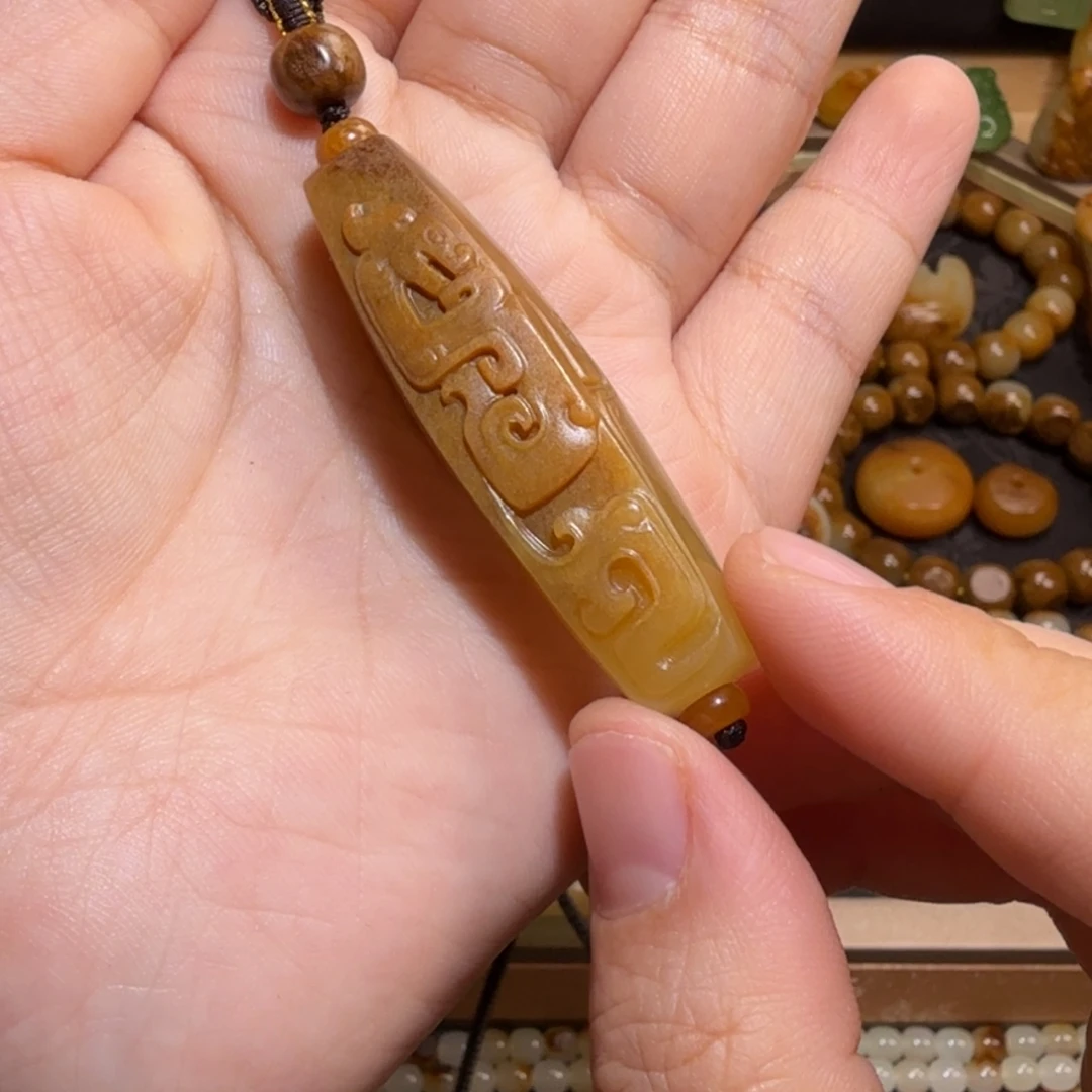 柒***灬和田玉未镶嵌珠宝奇石