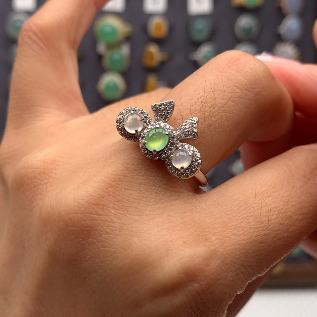 翡翠银S925镶嵌颈饰戒指