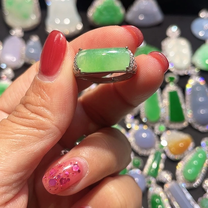 翡翠银S925镶嵌颈饰